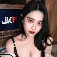 膩膩にに 的的頭像