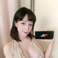 愛吃鬼Hani 的的頭像