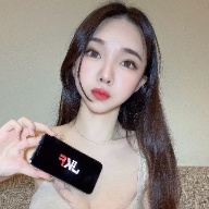 Leonie依玄 的的頭像