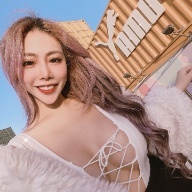 逼小桃 的的頭像